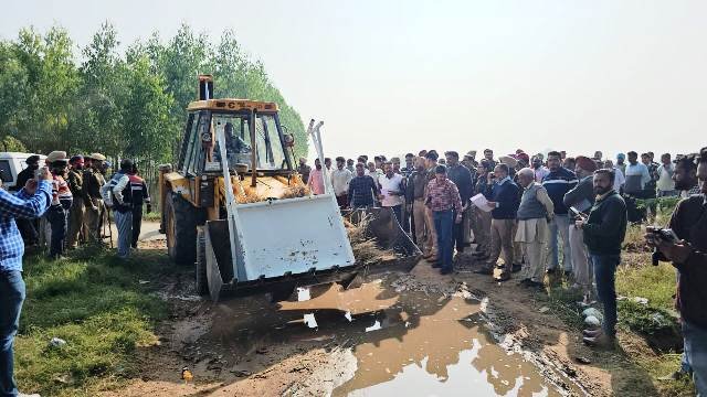 पंचायती जमीन नाजायज कब्जे से कराई मुक्त