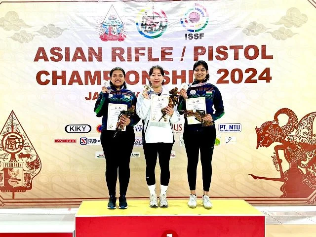 खेल मंत्री ने एशियाई चैंपियनशिप की मेडलिस्ट को दी बधाई