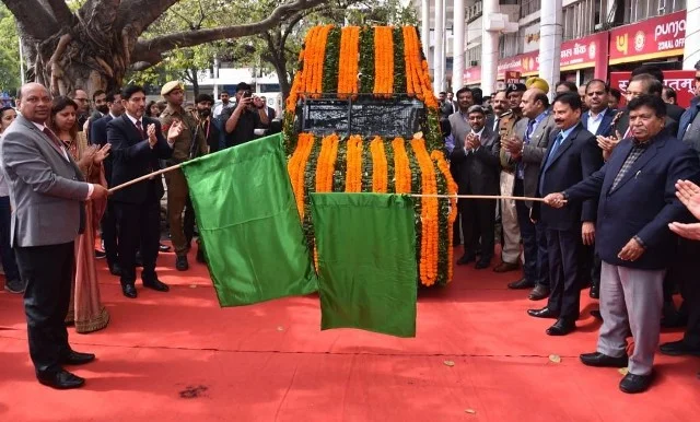 दूर दराज इलाकों में जाएगी मोबाइल एटीएम वैन, मोरनी से शुरुआत