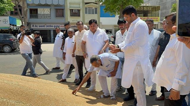 फसल खरीद सिस्टम से असंतुष्ट दुष्यंत चौटाला ने सरकार पर साधा निशाना