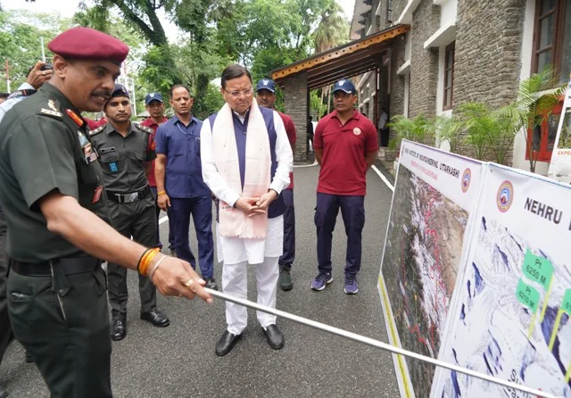 मुख्यमंत्री ने निम के पर्वतारोहण अभियान का किया फ्लैग ऑफ