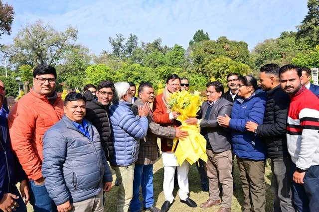 उत्तरांचल प्रेस क्लब की कार्यकारिणी ने की सीएम से मुलाकात