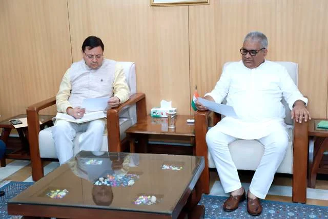 उत्तराखंड की जल विद्युत परियोजनाओं को मिले पर्यावरणीय मंजूरी - धामी