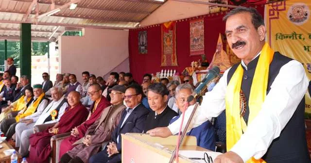 सीएम ने भगवान बुद्ध की शिक्षाओं को अपनाने का किया आह्वान