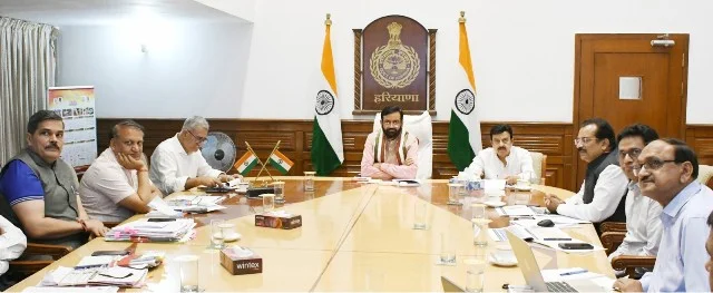 सैनी ने N.C.R. में नमो भारत कॉरिडोर परियोजनाओं की समीक्षा की