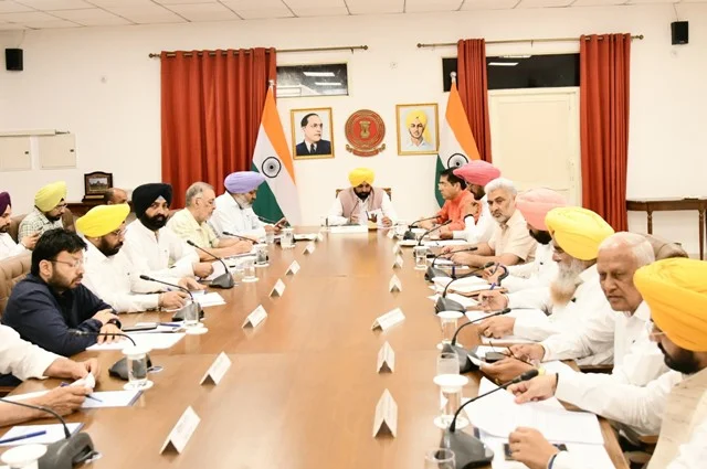 छोटे कारोबारियों को राहत देने के लिए अधिनियम में हुआ संशोधन