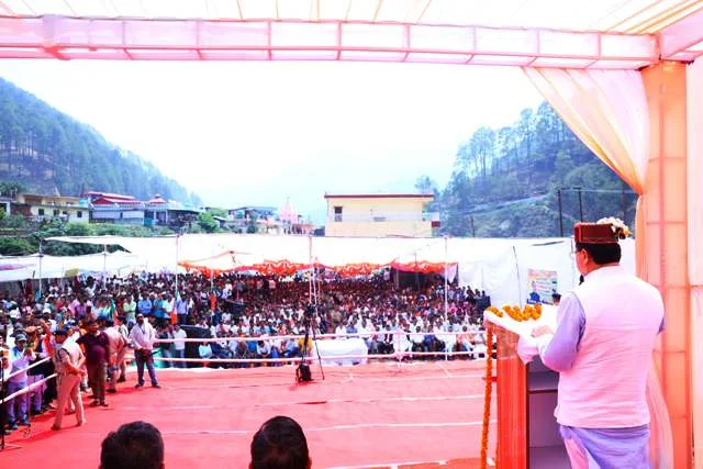 धामी ने विकास योजनाओं का किया लोकार्पण-शिलान्यास