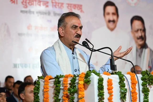 मुख्यमंत्री सुक्खू ने ठियोग में 14.84 करोड़ के नए बस स्टैंड का किया लोकार्पण