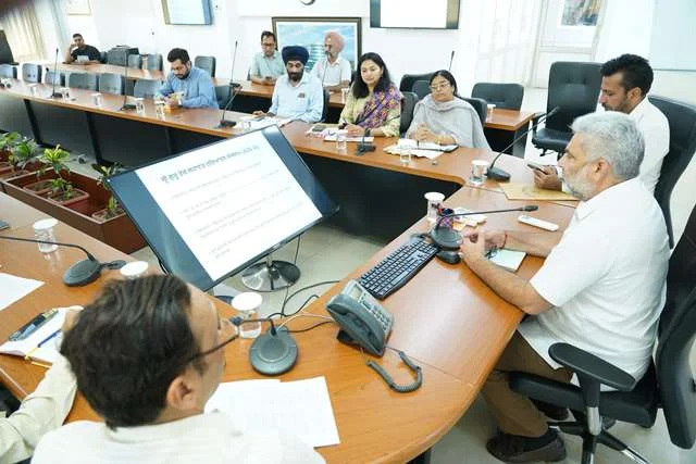 पंजाब में हाईवे किनारे लगेंगे फूलदार पौधे - नई हरित पहल