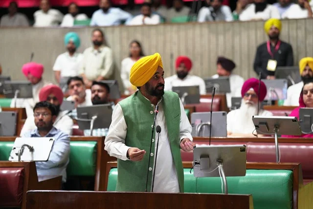 मुख्यमंत्री मान के नेतृत्व में पंजाब विधानसभा ने पारित किया विधेयक