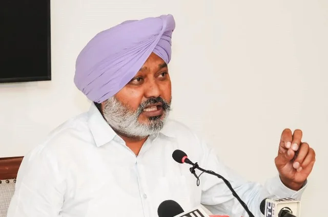 वित्त मंत्री चीमा ने सेफ पंजाब पोर्टल के सफल एक साल का किया ऐलान