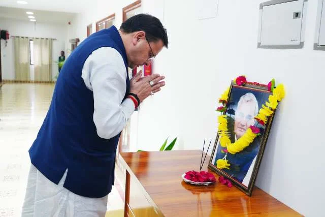 सीएम धामी ने अटल जी की पुण्यतिथि पर दी श्रद्धांजलि