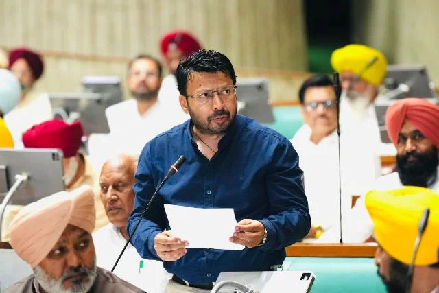 पंजाब विधानसभा ने टाउन इम्प्रूवमेंट एक्ट पारित किया