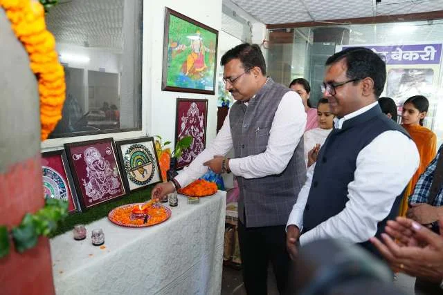 CS ने बाल देखरेख संस्थाओं की प्रदर्शनी का किया शुभारंभ