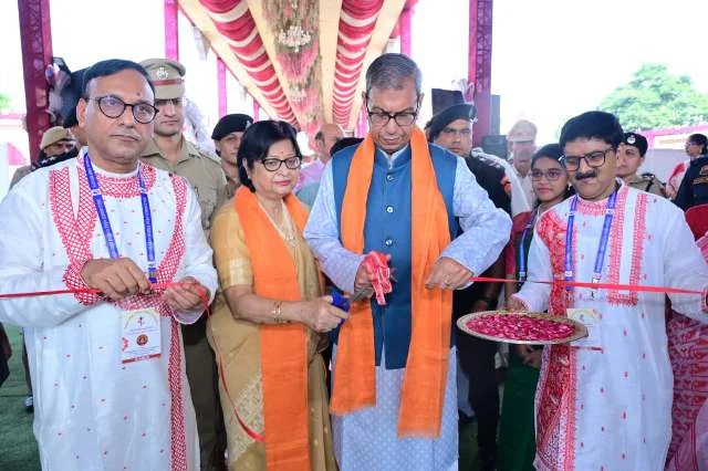 दुर्गा पूजा भारतीय संस्कृति की निरंतरता का प्रतीक : राज्यपाल घोष