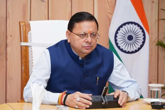 मुख्यमंत्री धामी ने प्रदेश की सड़कों को जल्द गड्ढा मुक्त करने के दिए निर्देश