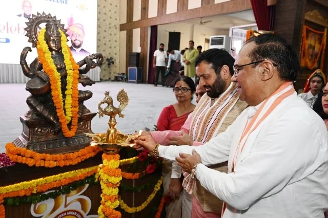 सैनी बोले — बेटियों की शिक्षा से देश और समाज आगे बढ़ता है