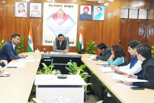 CS ने पीएम श्री स्कूलों में कम्प्यूटर लैब स्थापना तेज करने के निर्देश दिए