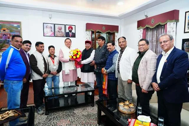 PRSI डेलिगेशन ने सीएम धामी से मुलाकात, राष्ट्रीय अधिवेशन का न्योता दिया