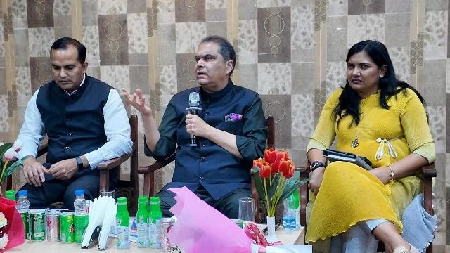 मंत्री संजीव अरोड़ा ने उद्योगपतियों संग की बैठक