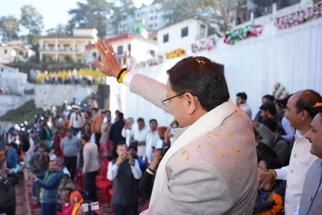 सीएम धामी ने अल्मोड़ा में सांसद खेल महोत्सव का शुभारंभ किया