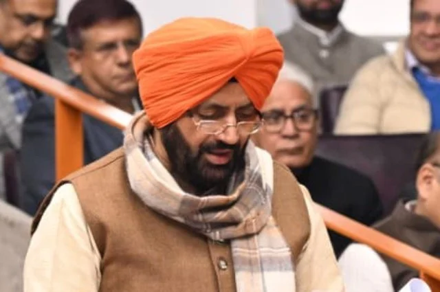 हरियाणा विधानसभा में शोक प्रस्ताव, महान विभूतियों व शहीदों को दी श्रद्धांजलि