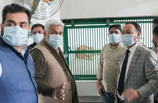 छत्तबीर चिड़ियाघर में बाघिन गौरी के तीन शावकों का नामकरण