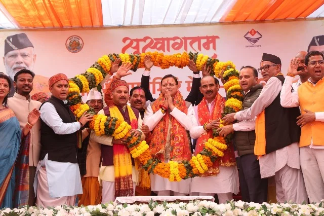 धामी ने माँ पूर्णागिरि मेला-2026 में योजनाओं का लोकार्पण-शिलान्यास किया