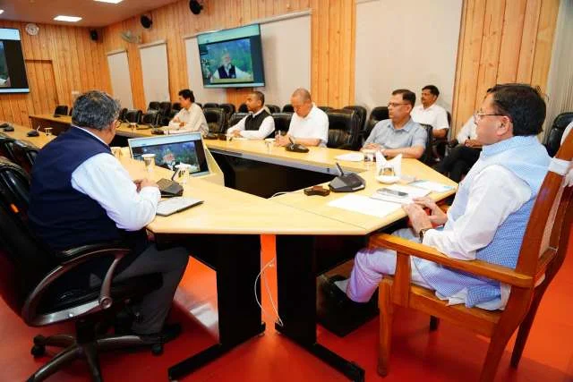 चारधाम यात्रा 2026 को प्लास्टिक मुक्त बनाने के लिए सीएम धामी के कड़े निर्देश