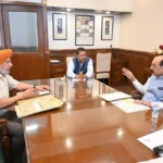 रक्षा सेवा कल्याण मंत्री मोहिंदर भगत ने विभागीय कार्यों की समीक्षा बैठक की