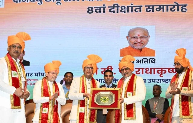 विश्वविद्यालय के दीक्षांत समारोह में सीएम सैनी ने छात्रों को भविष्य के लिए प्रेरित किया