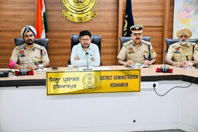 होशियारपुर में जेल सुपरिंटेंडेंट्स की बैठक, मंत्री रवजोत सिंह ने की अध्यक्षता