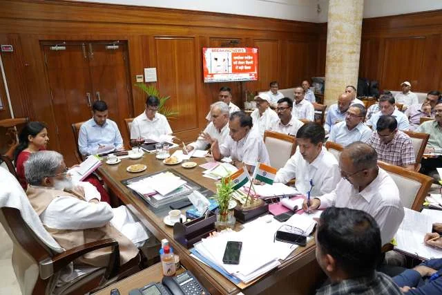 ऊर्जा विभाग कर्मचारियों की सुरक्षा सरकार की सर्वोच्च प्राथमिकता अनिल विज