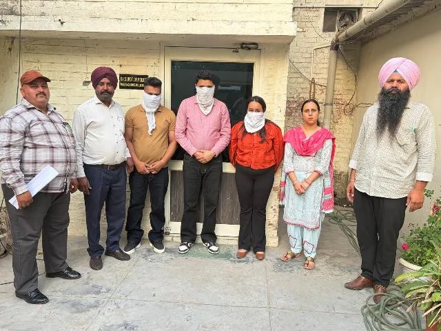 पंजाब विजिलेंस ब्यूरो ने रिश्वत लेते तीन पीएसपीसीएल कर्मियों को दबोचा