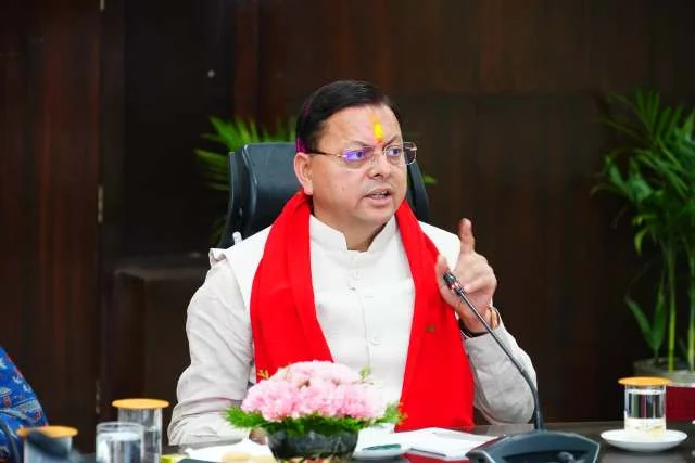 बिना तैयारी बैठक में पहुंचे अधिकारियों पर सीएम धामी नाराज