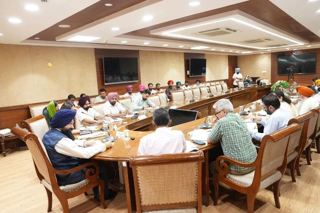 पदोन्नति मामलों में पारदर्शिता के लिए रोस्टर रजिस्टर समितियों के प्रशिक्षण पर जोर
