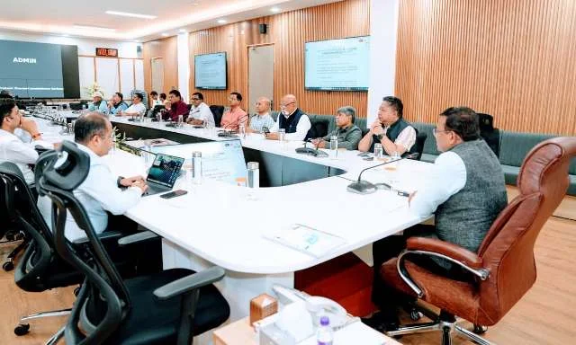 भूमि प्रबंधन सुधारों पर मुख्य सचिव आनंद वर्धन की अध्यक्षता में हुई महत्वपूर्ण बैठक