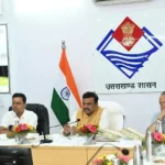 मुख्य सचिव आनंद वर्धन ने टिहरी में विकास कार्यों की समीक्षा