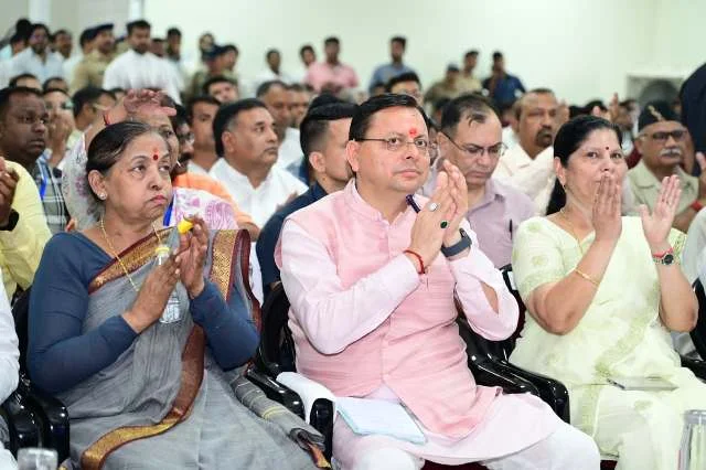 रुड़की में मुख्यमंत्री धामी ने सुना प्रधानमंत्री मोदी का 135वां ‘मन की बात’ कार्यक्रम