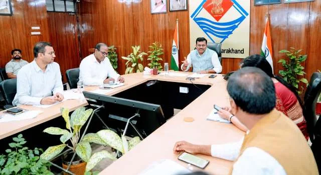 CS ने उच्च शिक्षा विभाग और कुलपतियों के साथ की समीक्षा बैठक