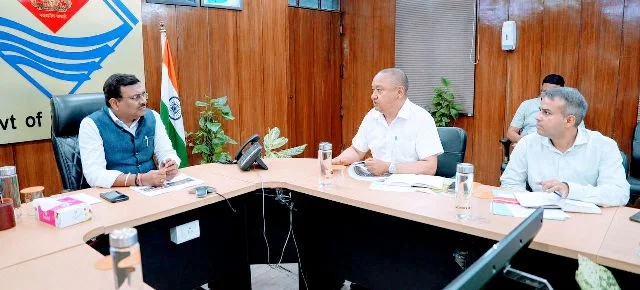 CS ने केदारनाथ पुनर्निर्माण और बद्रीनाथ मास्टर प्लान कार्यों की समीक्षा की
