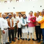 धामी ने जनसुनवाई में सुनीं लोगों की समस्याएं, त्वरित समाधान के दिए निर्देश
