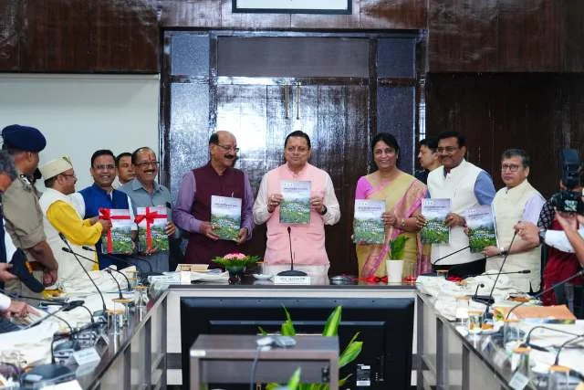 धामी ने मानव-वन्यजीव संघर्ष रोकने के लिए ठोस कार्ययोजना बनाने के दिए निर्देश