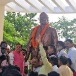 धामी ने रुद्रपुर में शहीद ऊधम सिंह की 9 फीट ऊंची कांस्य प्रतिमा का किया अनावरण