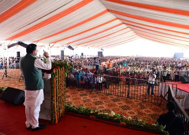 ‘जन-जन की सरकार, जन-जन के द्वार’ अभियान से प्रशासन पहुंचेगा जनता के घर धामी