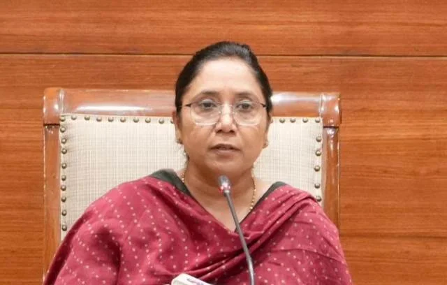 आर्थिक तंगी से कोई होनहार बच्चा पढ़ाई से वंचित नहीं रहेगा - बलजीत कौर