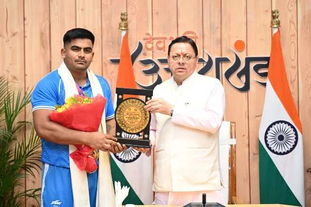 कॉमनवेल्थ गेम्स 2026 के पदक विजेताओं का मुख्यमंत्री धामी ने किया सम्मान