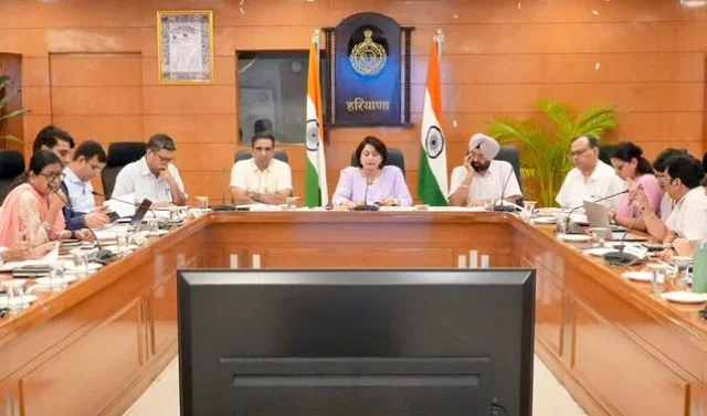 सभी जिला अस्पतालों में बनेंगे बाल देखभाल केंद्र