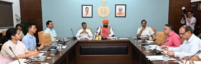 सरकारी स्कूलों के लिए विकसित होंगे आधुनिक कैंपस - CM
