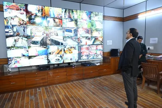 कालिंदी बेस और ऑडिन कोल बेस से 40 ट्रेकर्स का सुरक्षित रेस्क्यू